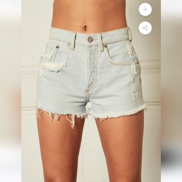 Boyish Cody High Rise Cut Off Shorts Spectacular Now 26 Sustainable Light Wash - Picture 1 of 9